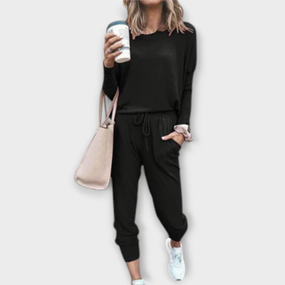 Claire - Juhuslik Kaheosaline Komplekt